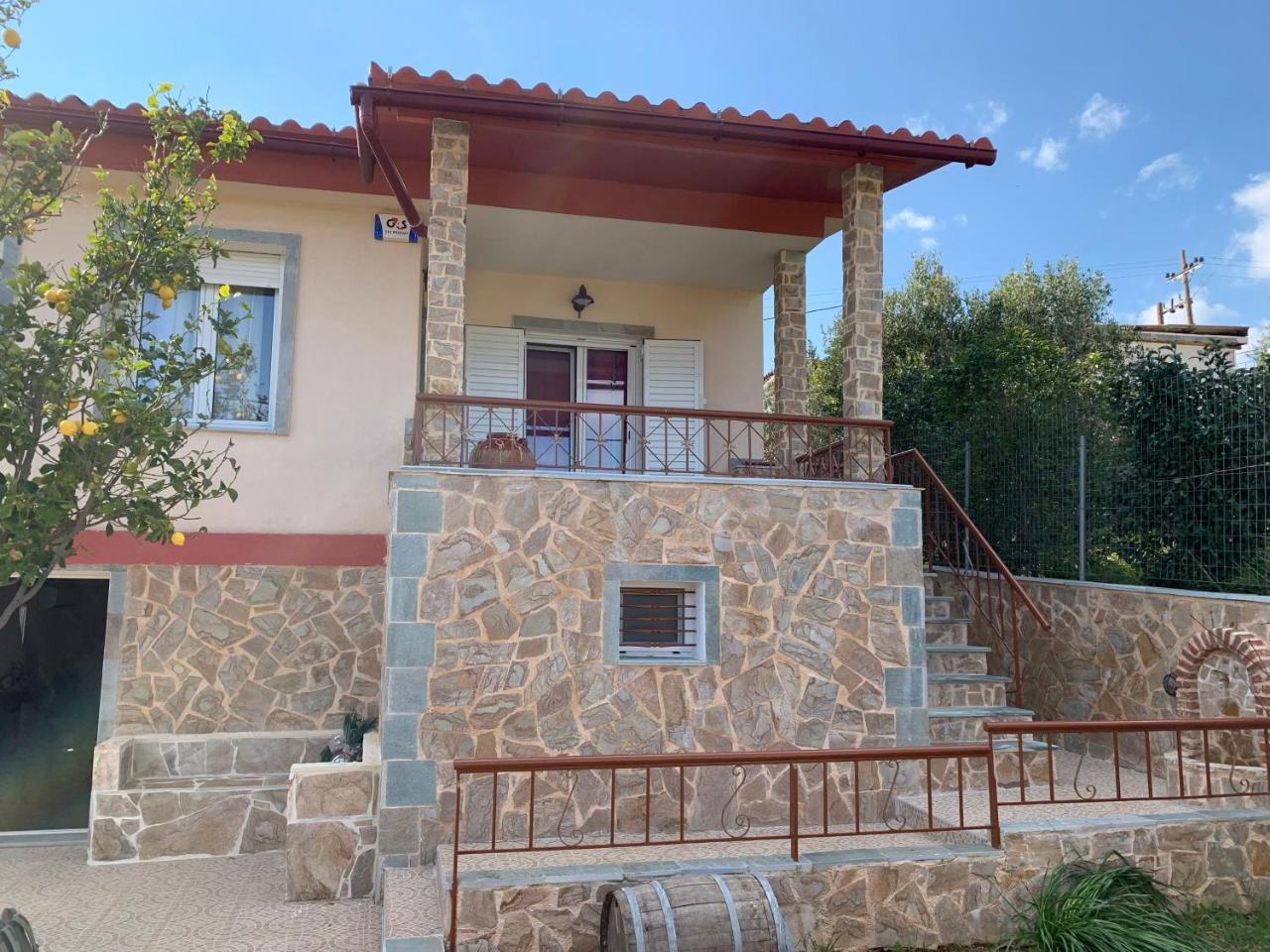 Вилла Peaceful House Near Airport Pikermion Экстерьер фото