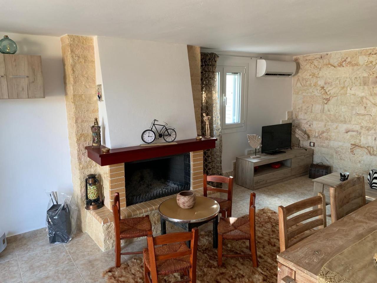 Вилла Peaceful House Near Airport Pikermion Экстерьер фото