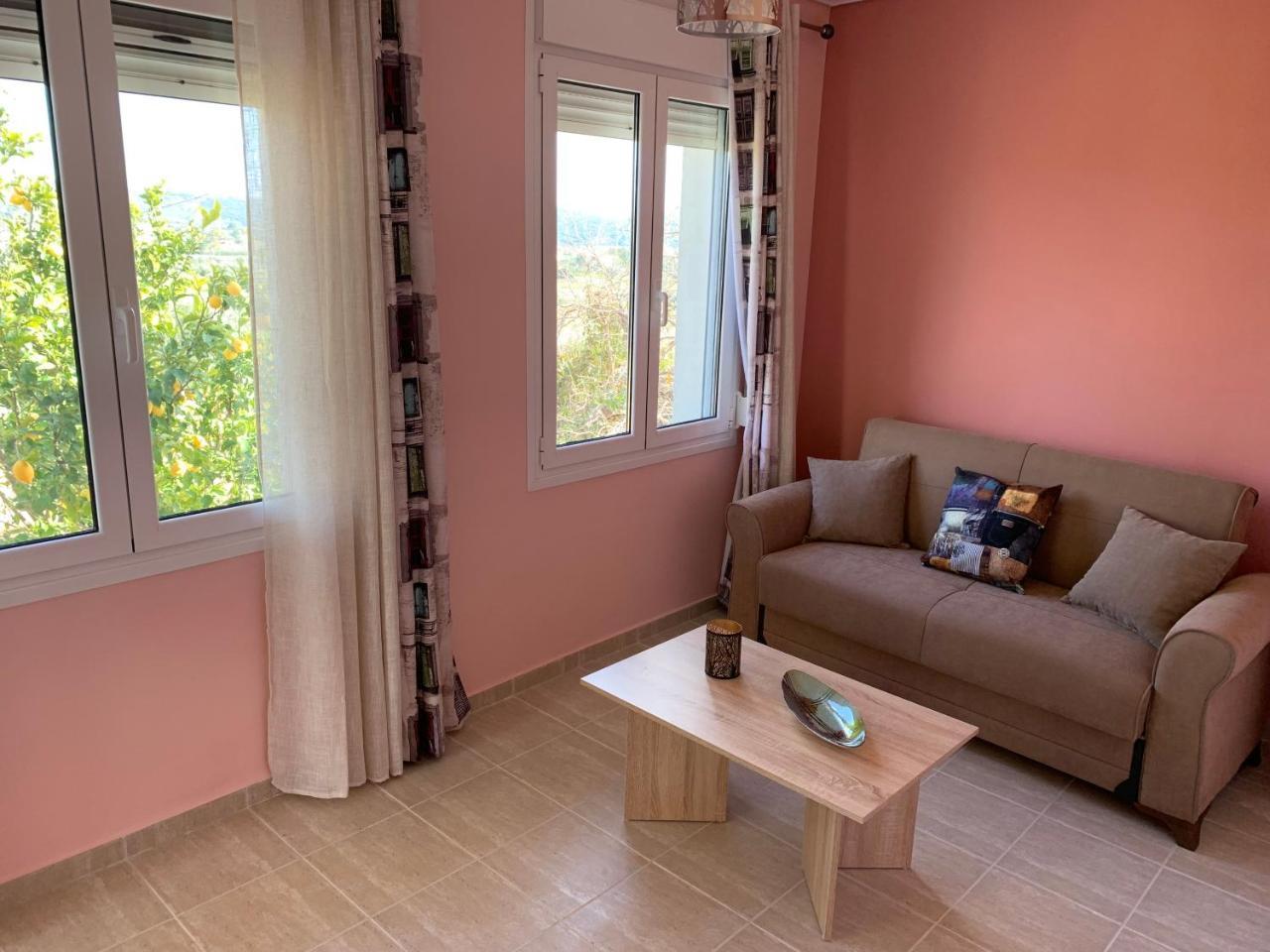 Вилла Peaceful House Near Airport Pikermion Экстерьер фото
