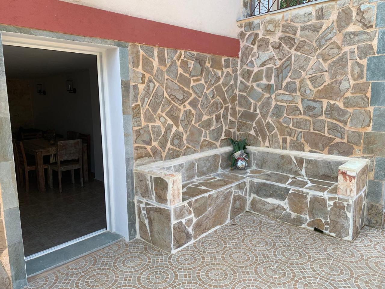 Вилла Peaceful House Near Airport Pikermion Экстерьер фото